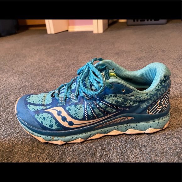 Saucony trail running shoes. Women’s size 8 - Picture 6 of 6